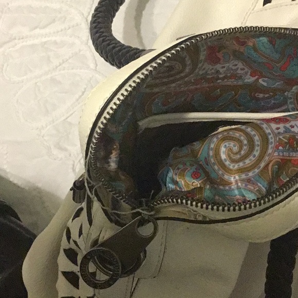 Big Buddy Hand Bag - Picture 7 of 8